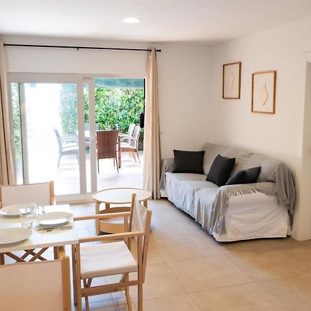 Ses Salines Apartments Sa Cubeta Форнелс Екстериор снимка